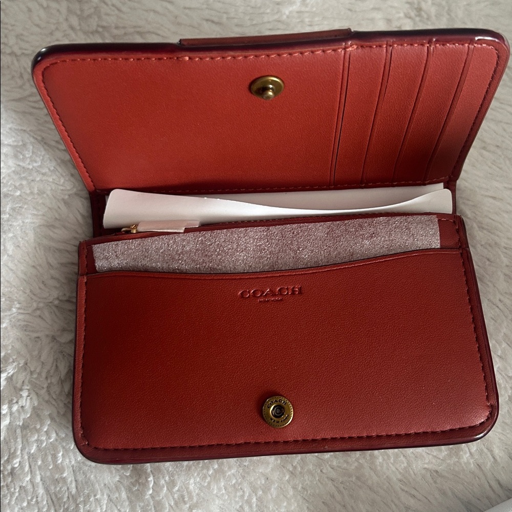Essential Slim Card Case In Signature Canvas - Picture 3 of 3